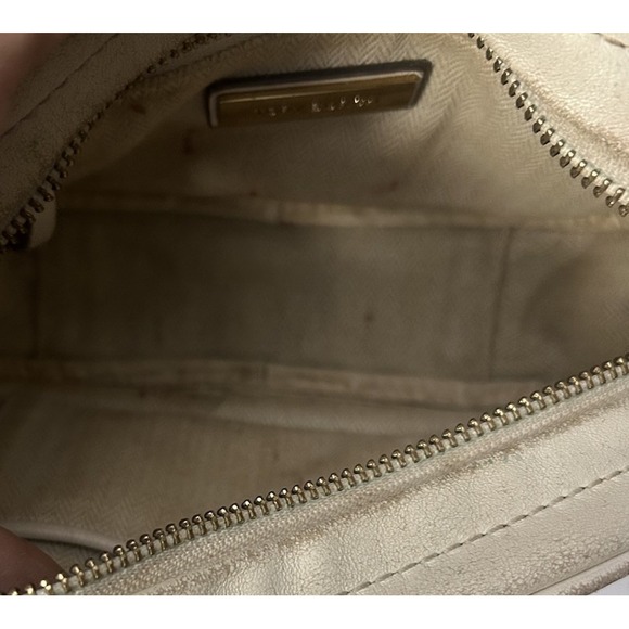 Tory Burch Kira Chevron Quilted Camera Bag Ivory Leather Gold - Picture 8 of 8